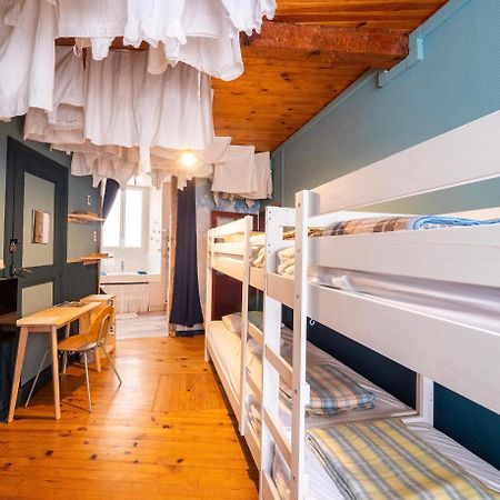 Eau Berges Hostel Val-de-Sos ภายนอก รูปภาพ