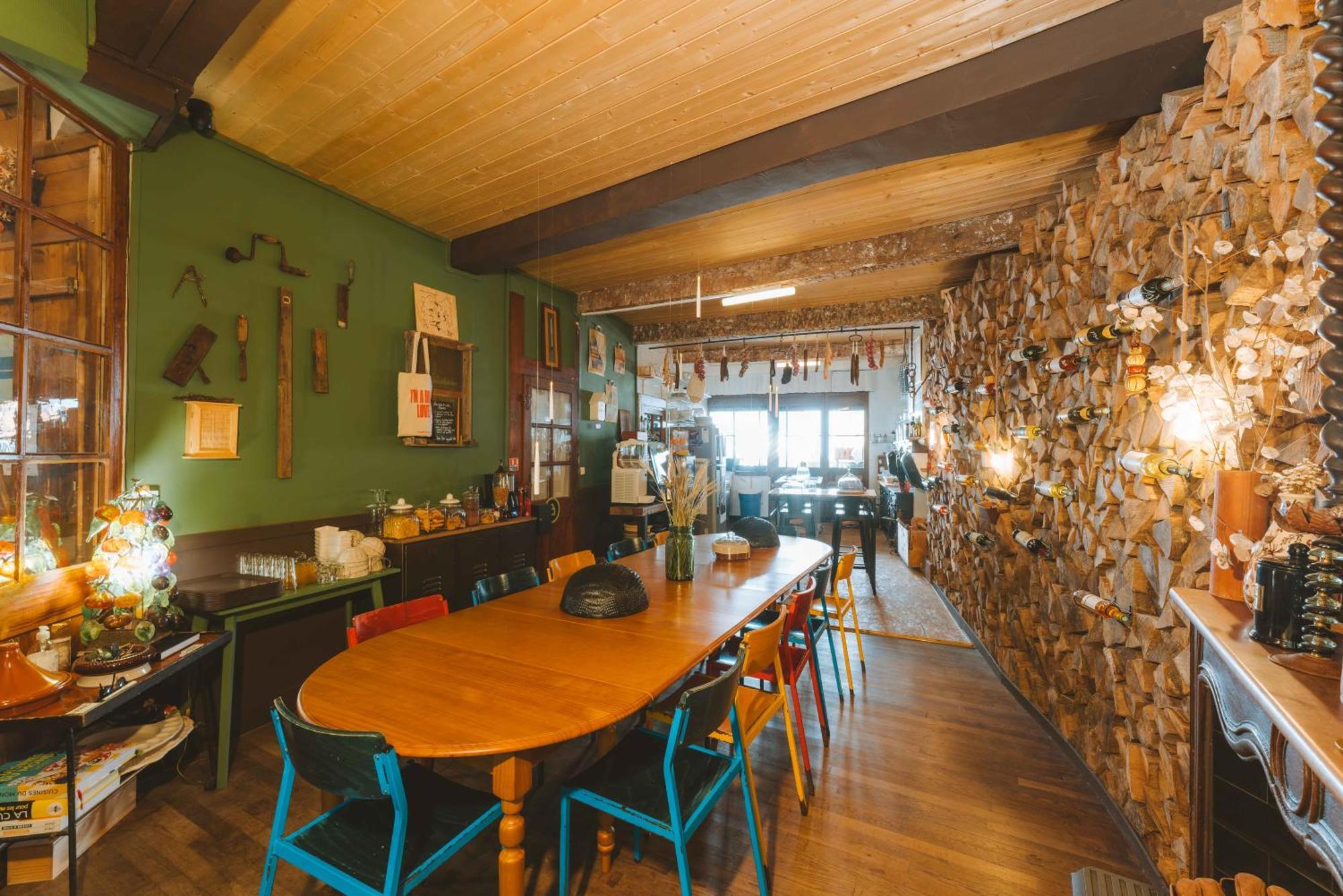 Eau Berges Hostel Val-de-Sos ภายนอก รูปภาพ