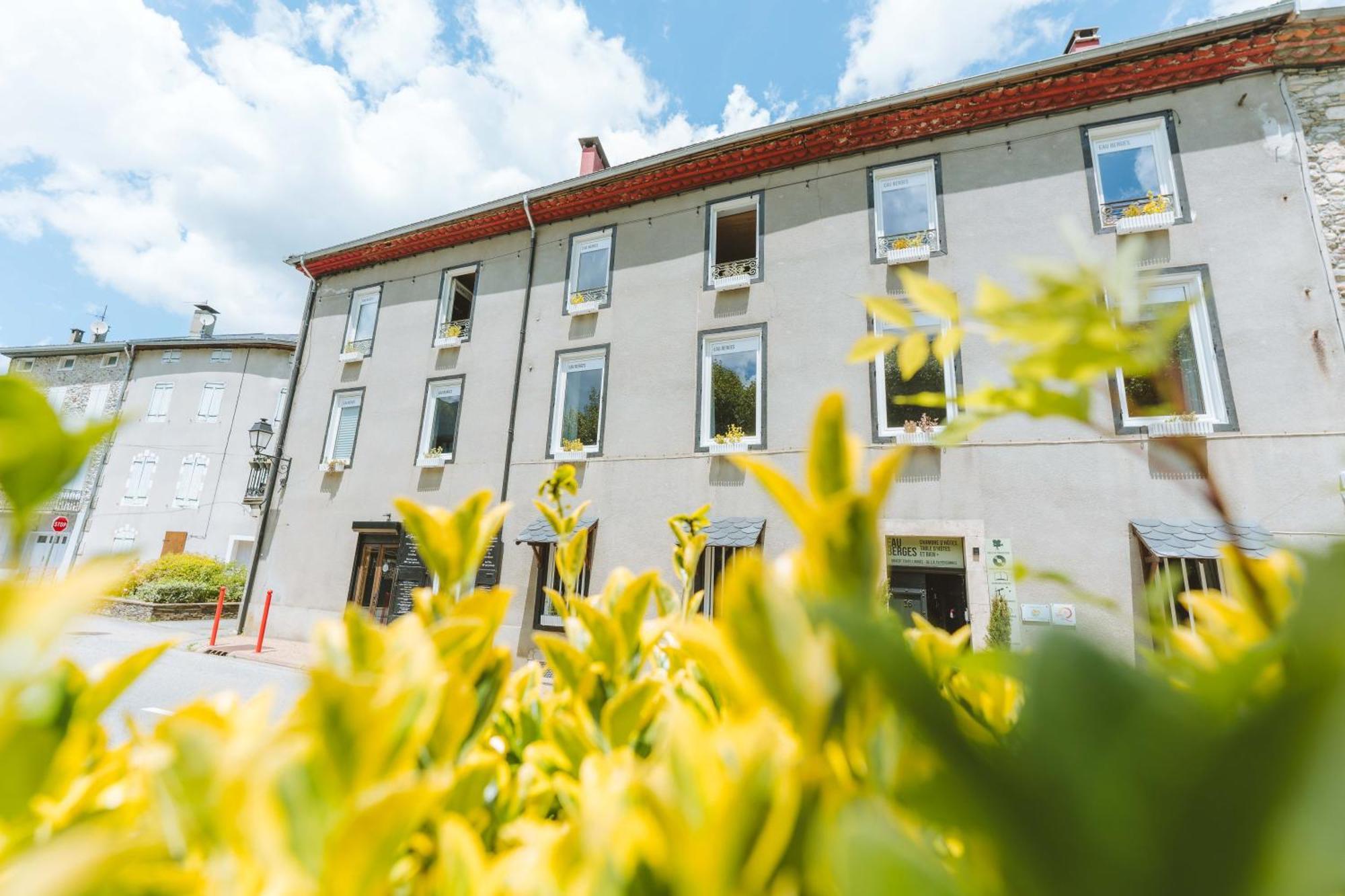 Eau Berges Hostel Val-de-Sos ภายนอก รูปภาพ